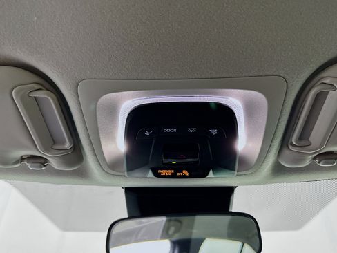 Used 2024 Toyota Corolla LE FWD image 18