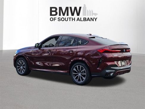 New 2026 BMW X6 xDrive40i w/ Climate Comfort Package image 5
