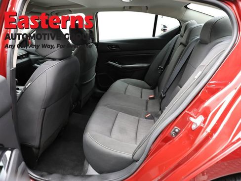Used 2023 Nissan Altima 2.5 SV w/ SV Premium Package AWD/4WD image 21