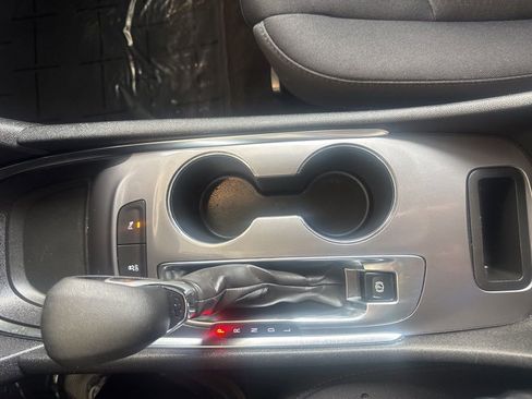 Used 2024 Chevrolet Malibu LT image 26