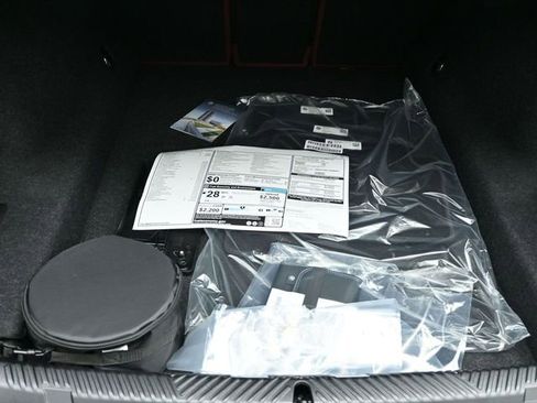 New 2026 BMW 540i xDrive w/ Premium Package AWD/4WD image 22