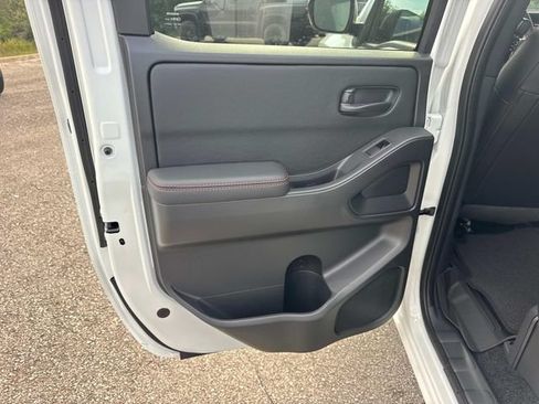 New 2027 Nissan Frontier PRO-4X w/ Pro Premium Package AWD/4WD image 14