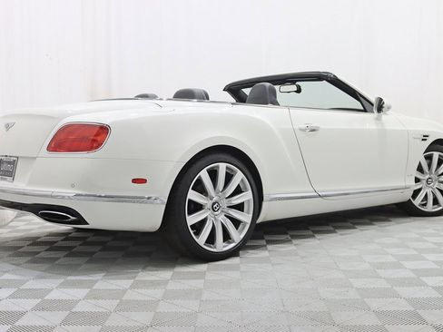 Used 2016 Bentley Continental GT image 9