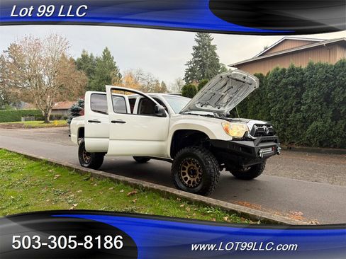 Used 2012 Toyota Tacoma PreRunner w/ SR5 Pkg image 42