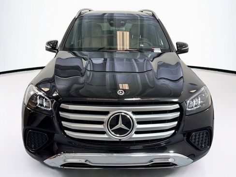New 2026 Mercedes-Benz GLS 450 4MATIC image 2