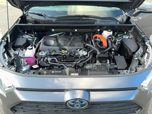 Used 2022 Toyota RAV4 XLE image 31