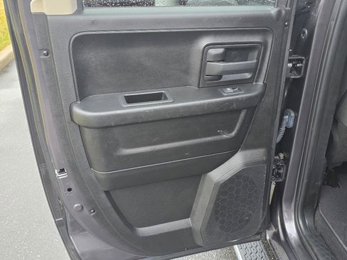 Used 2019 RAM 1500 Express w/ Express Value Package image 25