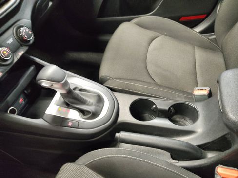 Used 2024 Kia Forte LXS FWD image 26