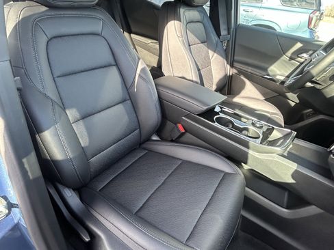 New 2026 Chevrolet Equinox LT w/ Convenience Package II image 9