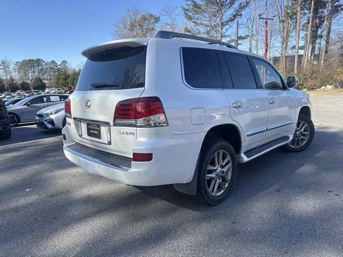 Used 2013 Lexus LX 570 4WD image 3