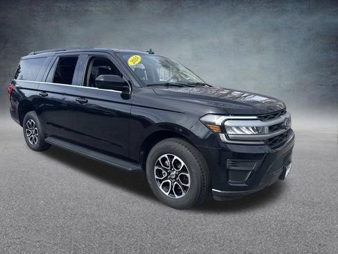 Used 2024 Ford Expedition Max XLT image 13