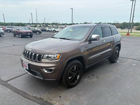 Used 2020 Jeep Grand Cherokee Limited AWD/4WD image 4