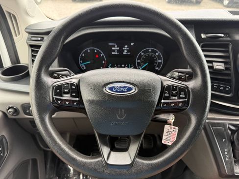 Used 2025 Ford Transit 250 250 AWD 3dr LWB Medium Roof Ca image 30