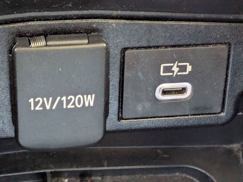 Used 2023 Toyota Corolla Cross L FWD image 24