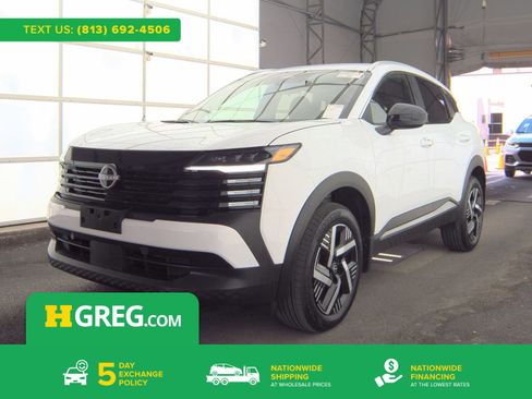 Used 2026 Nissan Kicks SV FWD image 1