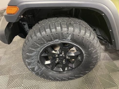 Used 2022 Jeep Wrangler Sport AWD/4WD image 41