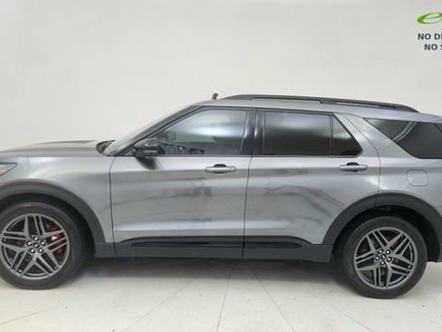 Used 2025 Ford Explorer ST w/ Sun And Sound Package AWD/4WD image 10