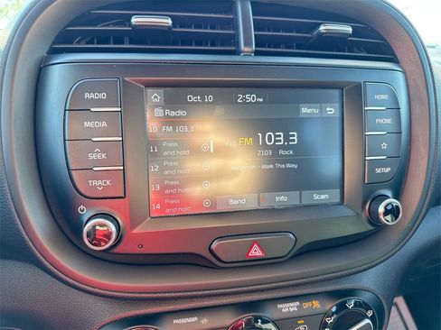 Used 2020 Kia Soul S image 13