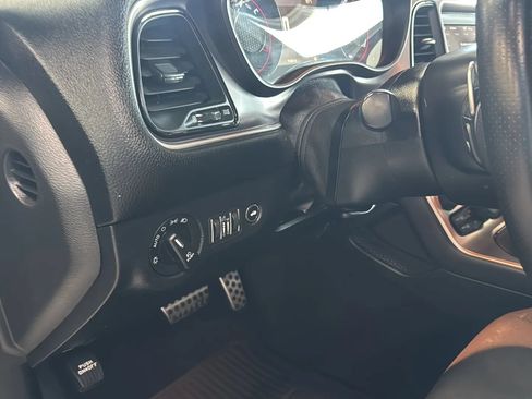 Used 2019 Dodge Challenger R/T w/ Driver Convenience Group RWD image 22