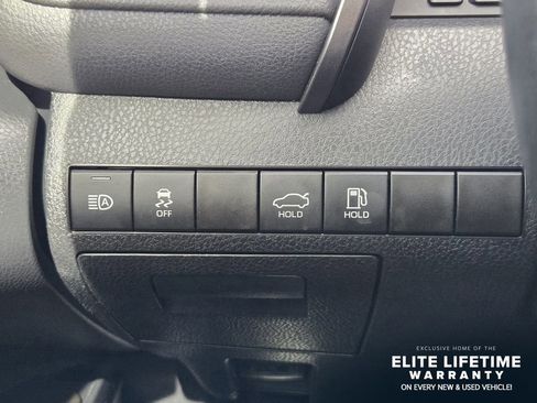 Used 2024 Toyota Camry XLE FWD image 19