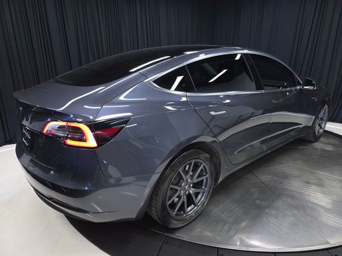 Used 2019 Tesla Model 3 Standard Range Plus RWD image 45