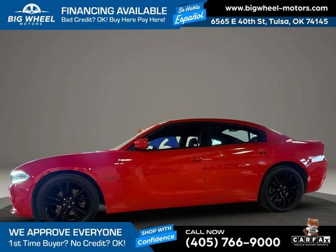Used 2018 Dodge Charger R/T RWD image 2