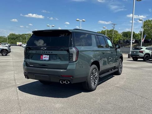 New 2026 Chevrolet Suburban Z71 w/ Z71 Off-Road Package AWD/4WD image 4