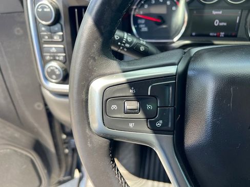 Used 2021 Chevrolet Silverado 1500 LT AWD/4WD image 41