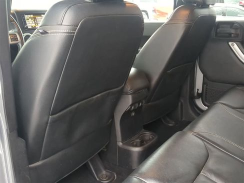 Certified 2016 Jeep Wrangler Unlimited Rubicon image 26