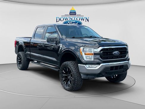 Used 2022 Ford F150 XLT w/ Trailer Tow Package AWD/4WD image 1