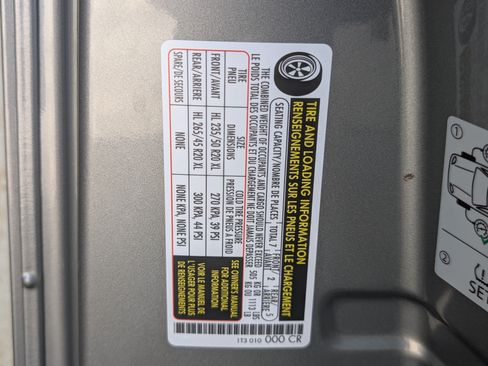 Used 2025 Volkswagen ID. Buzz 1st Edition RWD image 40