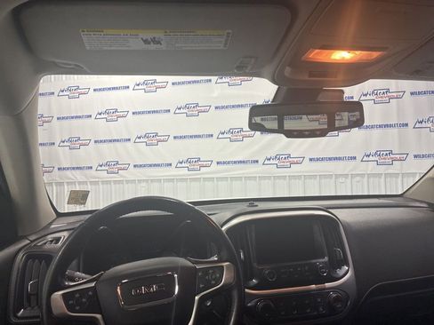 Used 2018 GMC Canyon SLT w/ Driver Alert Package image 2