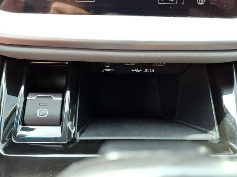 Used 2020 Subaru Legacy Premium AWD/4WD image 28