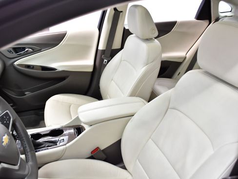 Used 2024 Chevrolet Malibu LT image 9