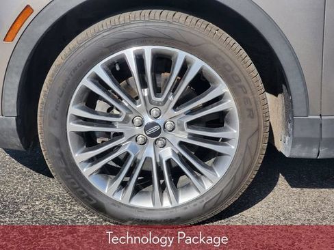 Used 2016 Lincoln MKX Reserve w/ Luxury Package AWD/4WD image 6