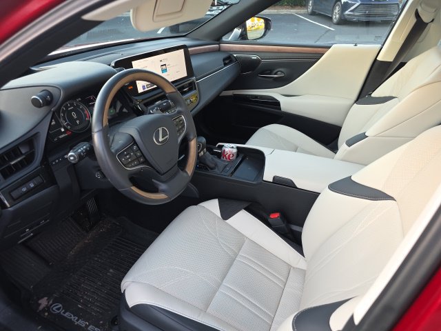 Used 2025 Lexus ES 350 Ultra Luxury FWD image 15