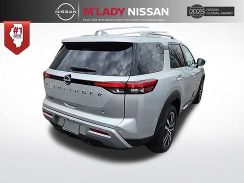 New 2025 Nissan Pathfinder Platinum w/ Cargo Package image 7