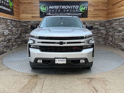 Used 2022 Chevrolet Silverado 1500 RST AWD/4WD image 2