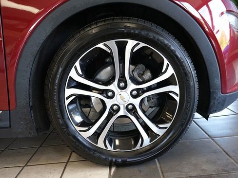 Used 2018 Chevrolet Bolt Premier w/ Driver Confidence II Package FWD image 54