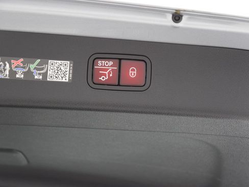 Used 2026 Mercedes-Benz E 450 4MATIC All-Terrain Wagon image 30