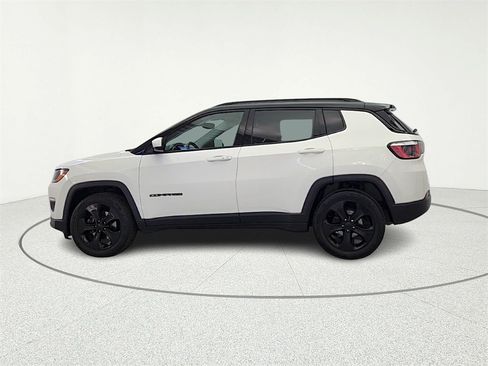 Used 2020 Jeep Compass Latitude image 4