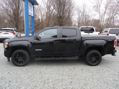 Used 2022 GMC Canyon Elevation w/ Elevation Premium Package image 2