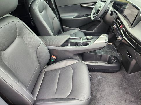 New 2025 Kia EV6 Wind image 10