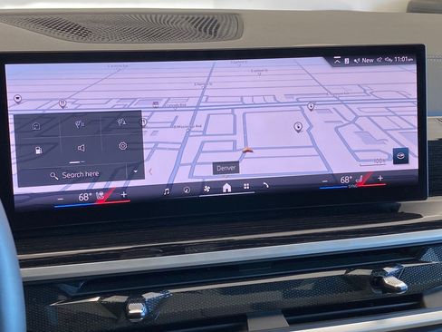 Certified 2025 BMW X5 xDrive50e w/ M Sport Package image 27