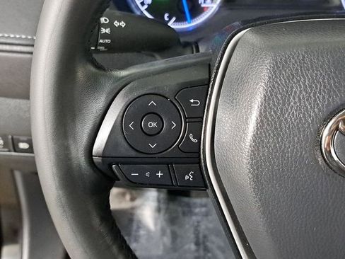 Used 2024 Toyota Venza LE AWD/4WD image 23