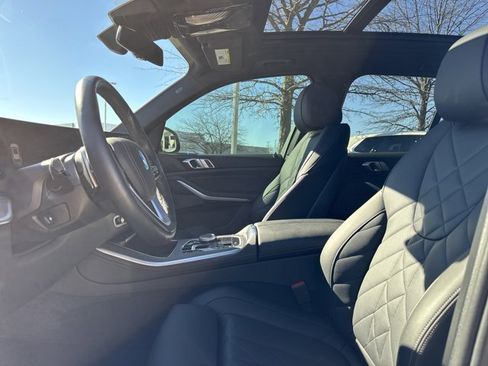 Certified 2024 BMW X5 xDrive40i w/ Premium Package image 10