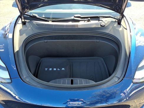 Used 2018 Tesla Model 3 image 24