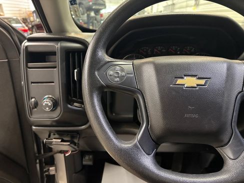 Used 2019 Chevrolet Silverado 1500 W/T w/ WT Convenience Package AWD/4WD image 14