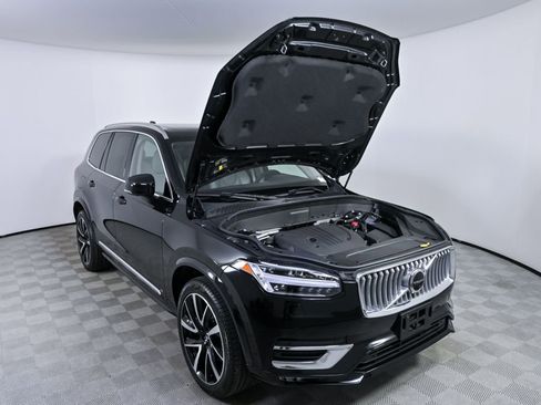 Used 2023 Volvo XC90 B5 Plus w/ Protection Package Premier image 36