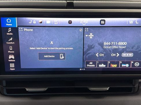 Used 2025 Jeep Wrangler Unlimited Sahara w/ Safety Group image 21